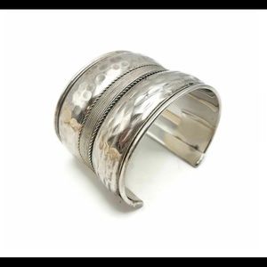 Cuff (silvertone)